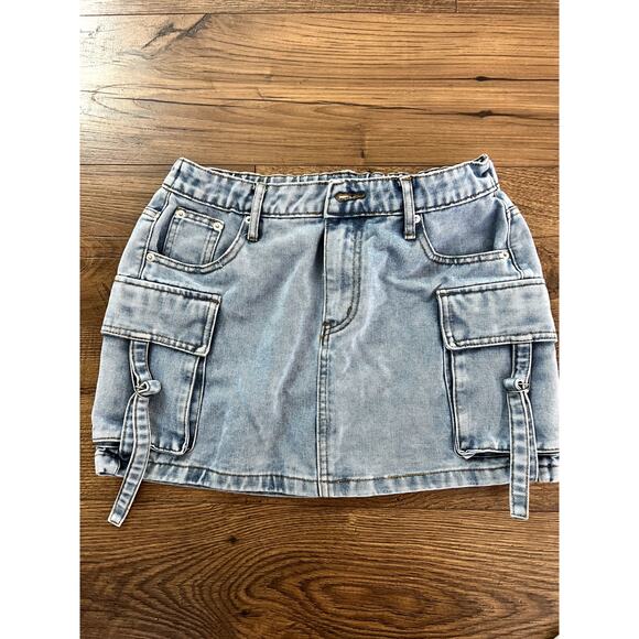 Juniors' Harper & Ivy Mini Light Wash Denim Cargo Skirt Sz Small - Picture 2 of 8